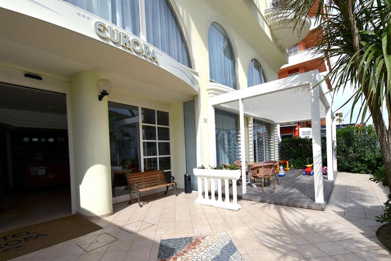 Hotel Europa Misano Adriatico Exterior photo